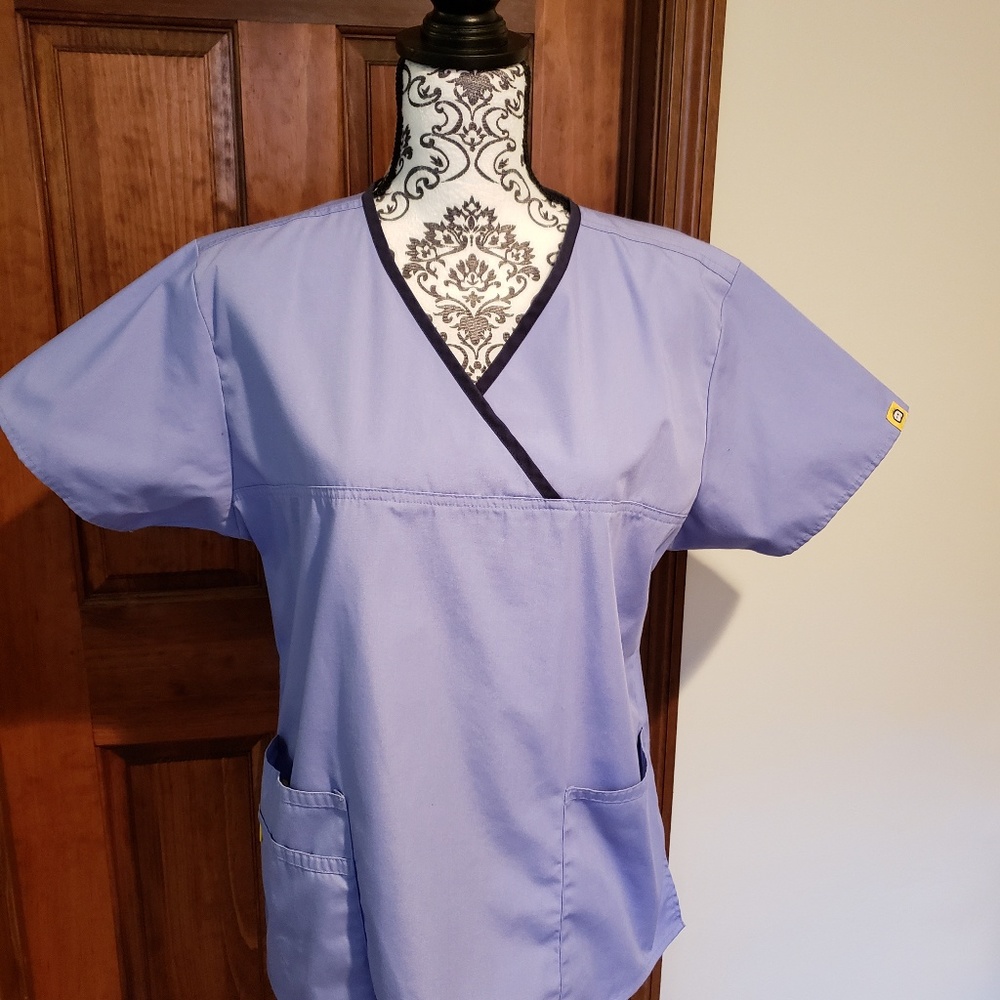 Women's scrub top